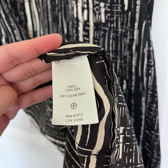 Elegant Black and White Women's Dress - Picture 4 of 5